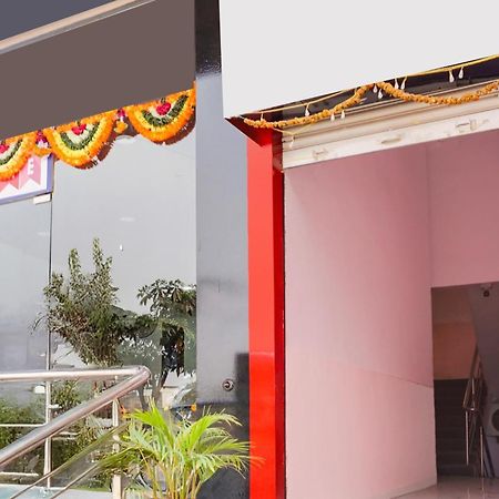 Super Collection O Chandan Nagar Kharadi Formerly Kharadi Inn Pune Exterior photo